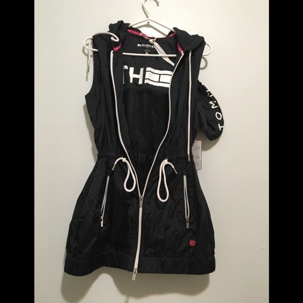 11. Tommy Hilfiger Banded-Hem Outerwear Vest